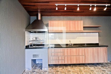 Casa à venda com 270m², 3 quartos e 3 vagasChurrasqueira