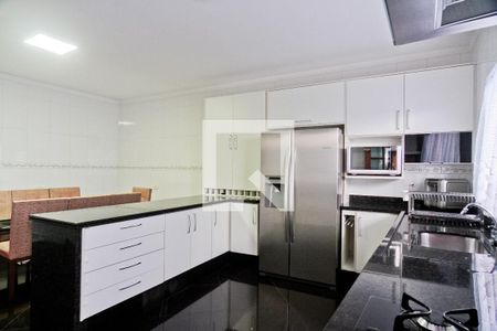 Casa à venda com 270m², 3 quartos e 3 vagasCozinha