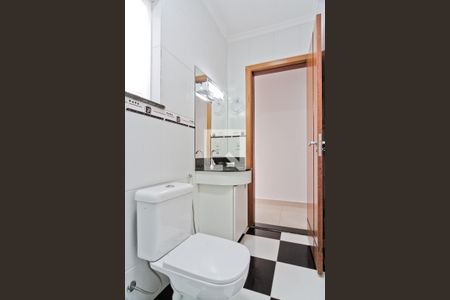 Casa à venda com 270m², 3 quartos e 3 vagasBanheiro 2