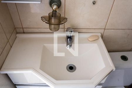 Banheiro de apartamento para alugar com 2 quartos, 45m² em Campo Grande, Rio de Janeiro