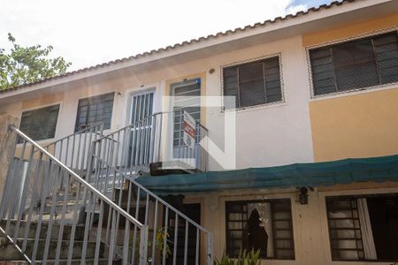 Apartamento para alugar com 45m², 2 quartos e 1 vagaFachada
