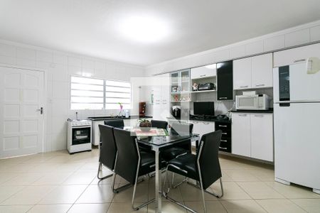 Casa à venda com 150m², 4 quartos e 1 vagaCozinha
