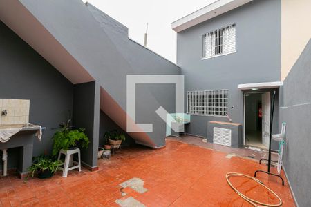 Casa à venda com 150m², 4 quartos e 1 vagaÁrea de Serviço