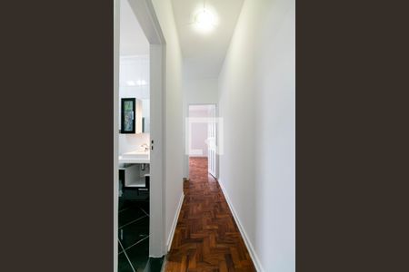 Casa à venda com 150m², 4 quartos e 1 vagaCorredor