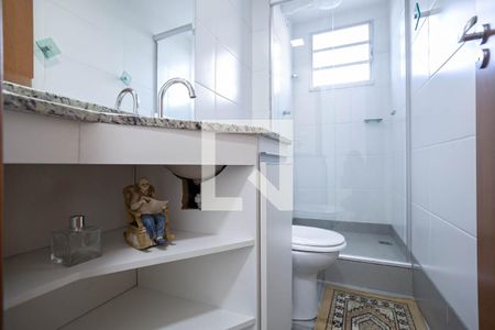 Apartamento para alugar com 55m², 2 quartos e 1 vaga Apartamento para alugar com 55m², 2 quartos e 1 vagaBanheiro social