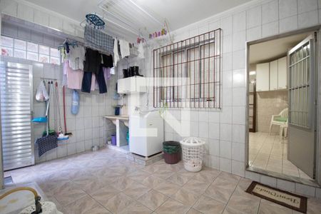 Casa à venda com 264m², 5 quartos e 2 vagas Casa à venda com 264m², 5 quartos e 2 vagasÁrea de Serviço