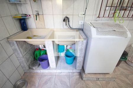 Casa à venda com 264m², 5 quartos e 2 vagas Casa à venda com 264m², 5 quartos e 2 vagasÁrea de Serviço