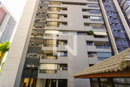 Apartamento à venda com 110m², 3 quartos e 2 vagas Apartamento à venda com 110m², 3 quartos e 2 vagasFachada