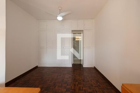 Apartamento para alugar com 90m², 3 quartos e 2 vagas Apartamento para alugar com 90m², 3 quartos e 2 vagasSuíte