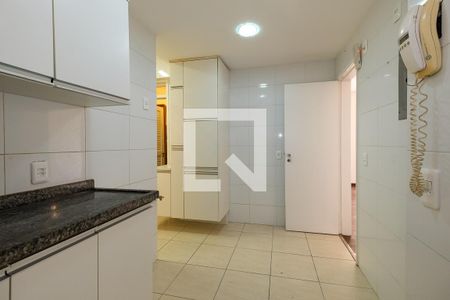 Apartamento para alugar com 90m², 3 quartos e 2 vagas Apartamento para alugar com 90m², 3 quartos e 2 vagasCozinha