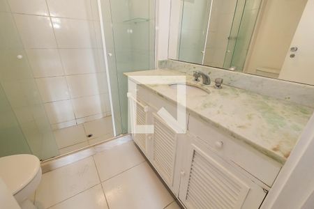 Apartamento para alugar com 90m², 3 quartos e 2 vagas Apartamento para alugar com 90m², 3 quartos e 2 vagasBanheiro da Suíte