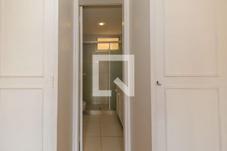 Apartamento para alugar com 90m², 3 quartos e 2 vagas Apartamento para alugar com 90m², 3 quartos e 2 vagasSuíte