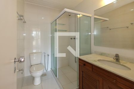 Apartamento para alugar com 90m², 3 quartos e 2 vagas Apartamento para alugar com 90m², 3 quartos e 2 vagasBanheiro Corredor