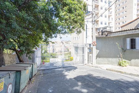 Apartamento para alugar com 49m², 2 quartos e 1 vaga Apartamento para alugar com 49m², 2 quartos e 1 vagaFachada