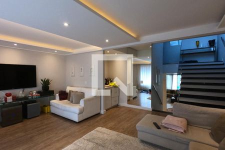 Casa de condomínio à venda com 450m², 3 quartos e 4 vagasSala de TV