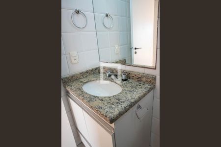 Apartamento para alugar com 84m², 3 quartos e 2 vagasBanheiro