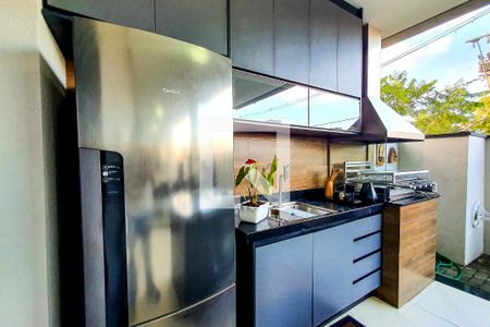 Casa de condomínio para alugar com 265m², 4 quartos e 3 vagas Casa de condomínio para alugar com 265m², 4 quartos e 3 vagasChurrasqueira