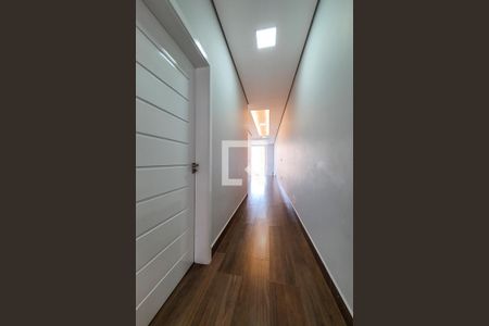 Casa de condomínio para alugar com 265m², 4 quartos e 3 vagas Casa de condomínio para alugar com 265m², 4 quartos e 3 vagasCorredor