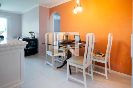 Apartamento à venda com 74m², 2 quartos e 1 vaga Apartamento à venda com 74m², 2 quartos e 1 vagaSala Jantar