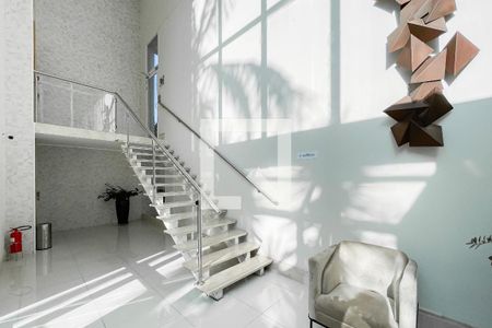 Apartamento à venda com 270m², 3 quartos e 4 vagas Apartamento à venda com 270m², 3 quartos e 4 vagasEntrada