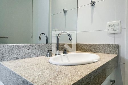 Apartamento à venda com 270m², 3 quartos e 4 vagas Apartamento à venda com 270m², 3 quartos e 4 vagasSuíte 1 - banheiro