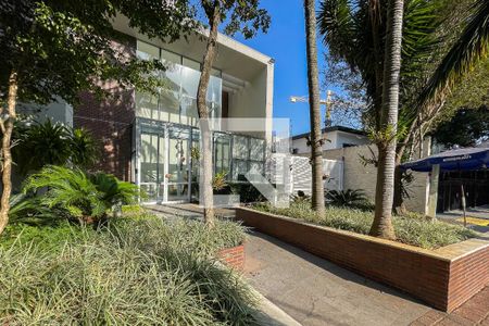 Apartamento à venda com 270m², 3 quartos e 4 vagas Apartamento à venda com 270m², 3 quartos e 4 vagasFachada