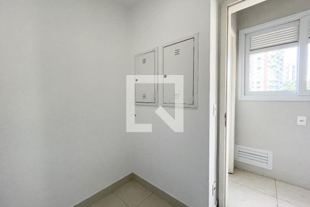 Apartamento à venda com 270m², 3 quartos e 4 vagas Apartamento à venda com 270m², 3 quartos e 4 vagasÁrea de serviço