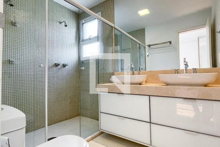 Apartamento à venda com 270m², 3 quartos e 4 vagas Apartamento à venda com 270m², 3 quartos e 4 vagasSuíte 3 - banheiro