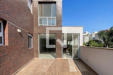 Apartamento à venda com 270m², 3 quartos e 4 vagas Apartamento à venda com 270m², 3 quartos e 4 vagasVaranda