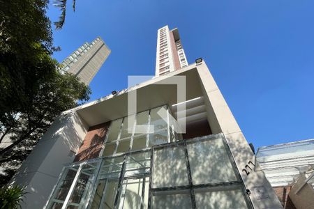 Apartamento à venda com 270m², 3 quartos e 4 vagas Apartamento à venda com 270m², 3 quartos e 4 vagasFachada