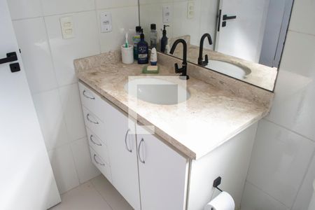 Apartamento para alugar com 58m², 2 quartos e 1 vaga Apartamento para alugar com 58m², 2 quartos e 1 vagaBanheiro