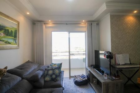 Sala  de Apartamento com 2 quartos, 64m² Vila Alto de Santo André