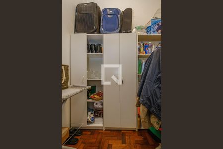Apartamento à venda com 54m², 2 quartos e sem vaga Apartamento à venda com 54m², 2 quartos e sem vagaQuarto de Serviço