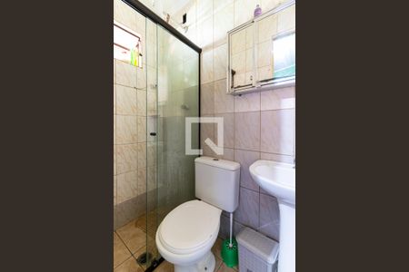 Casa à venda com 250m², 2 quartos e 3 vagasEdícula - Banheiro