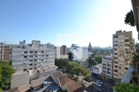 Vista da Sala de apartamento para alugar com 3 quartos, 133m² em Santana, Porto Alegre