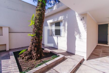 Casa para alugar com 203m², 2 quartos e 1 vaga Casa para alugar com 203m², 2 quartos e 1 vagaEntrada