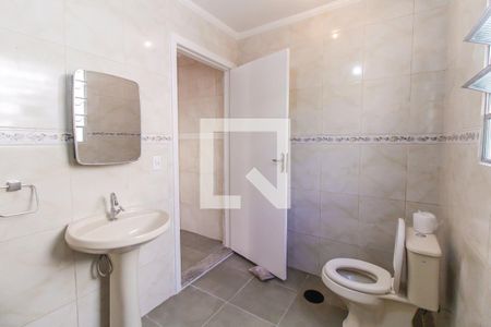 Casa para alugar com 203m², 2 quartos e 1 vaga Casa para alugar com 203m², 2 quartos e 1 vagaBanheiro 2