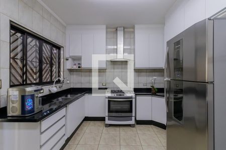 Casa para alugar com 200m², 3 quartos e 4 vagas Casa para alugar com 200m², 3 quartos e 4 vagasCozinha