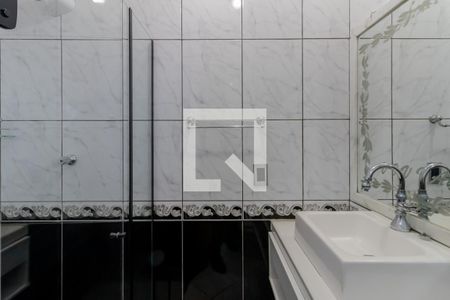 Casa para alugar com 200m², 3 quartos e 4 vagas Casa para alugar com 200m², 3 quartos e 4 vagasBanheiro da Suíte