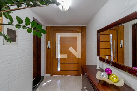 Casa para alugar com 200m², 3 quartos e 4 vagas Casa para alugar com 200m², 3 quartos e 4 vagasHall de entrada