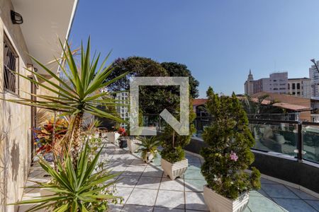 Casa para alugar com 200m², 3 quartos e 4 vagas Casa para alugar com 200m², 3 quartos e 4 vagasVaranda do Quarto 3