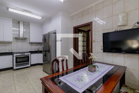 Casa para alugar com 200m², 3 quartos e 4 vagas Casa para alugar com 200m², 3 quartos e 4 vagasCozinha