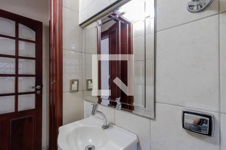 Lavabo de casa para alugar com 3 quartos, 200m² em Vila Gumercindo, São Paulo