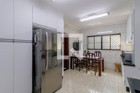 Casa para alugar com 200m², 3 quartos e 4 vagas Casa para alugar com 200m², 3 quartos e 4 vagasCozinha