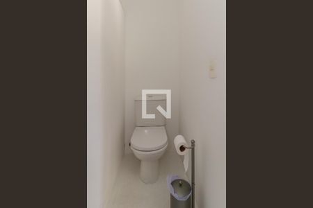 Casa à venda com 476m², 5 quartos e 4 vagasQuintal banheiro