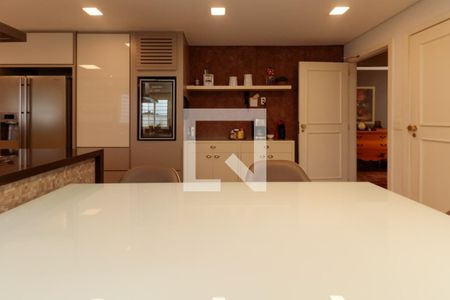 Casa à venda com 476m², 5 quartos e 4 vagasCozinha