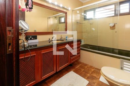 Casa à venda com 476m², 5 quartos e 4 vagasBanheiro 3