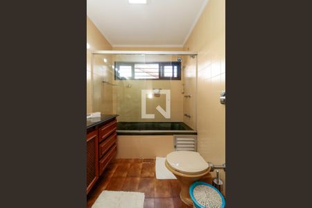 Casa à venda com 476m², 5 quartos e 4 vagasBanheiro 3