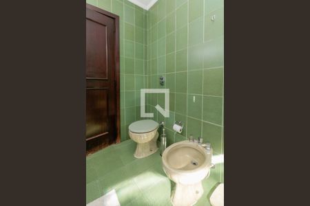 Casa à venda com 476m², 5 quartos e 4 vagasSuíte