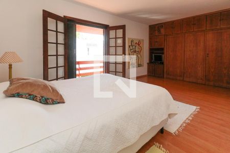 Casa à venda com 476m², 5 quartos e 4 vagasQuarto 2